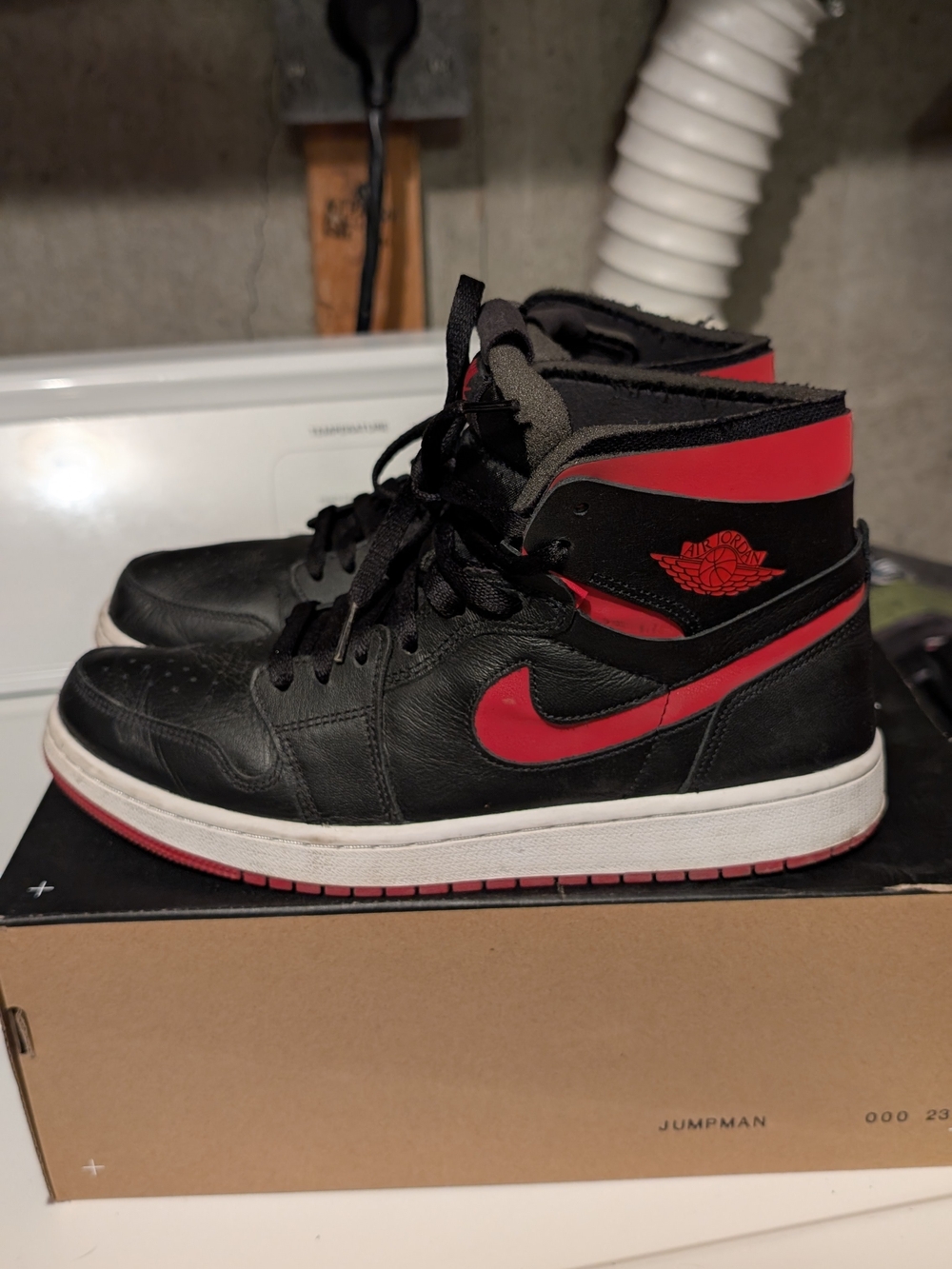 Nike Air Jordan 1 Zoom CMFT Sneakers - Black / Red